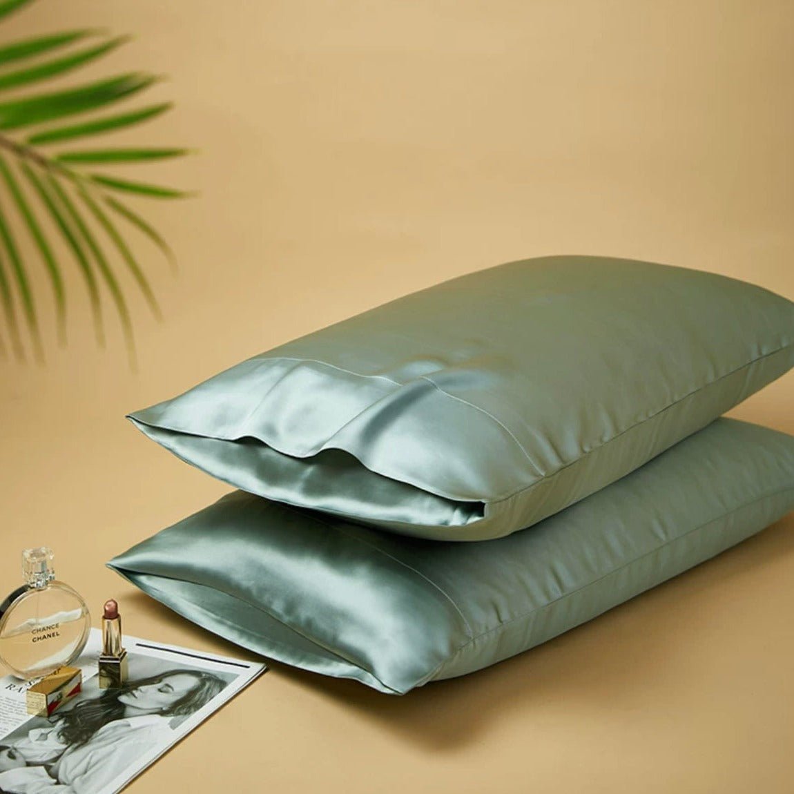 Coffret Cadeau Soie : Lot de 2 taies d'oreiller en soie de mûrier 100% biologique de grade 6A - 30 Mommes, pure soie des deux côtés